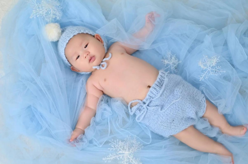 青州宝宝要不要穿袜子 青州宝宝要不要穿袜子